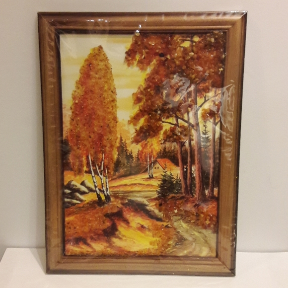 Exclusive
Painting with natural Baltic Amber - Picture 1 of 4
